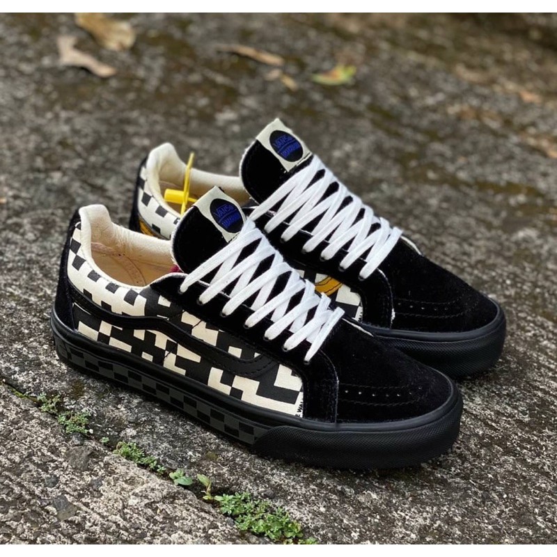 Vans Sk8 Low Reissue Suede Canvas Black