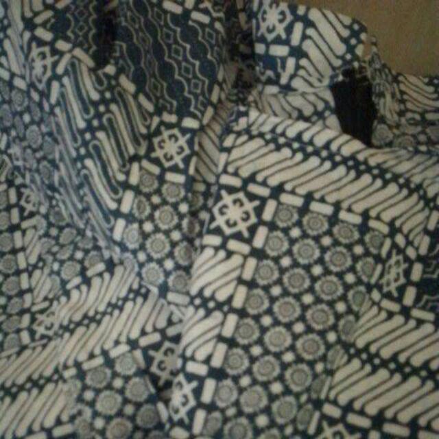 Grosir Terlaris Serut Genes Jelita Tunic Navbor Yelbor Whitbor Creambor Tunik Batik Modern Hrb030