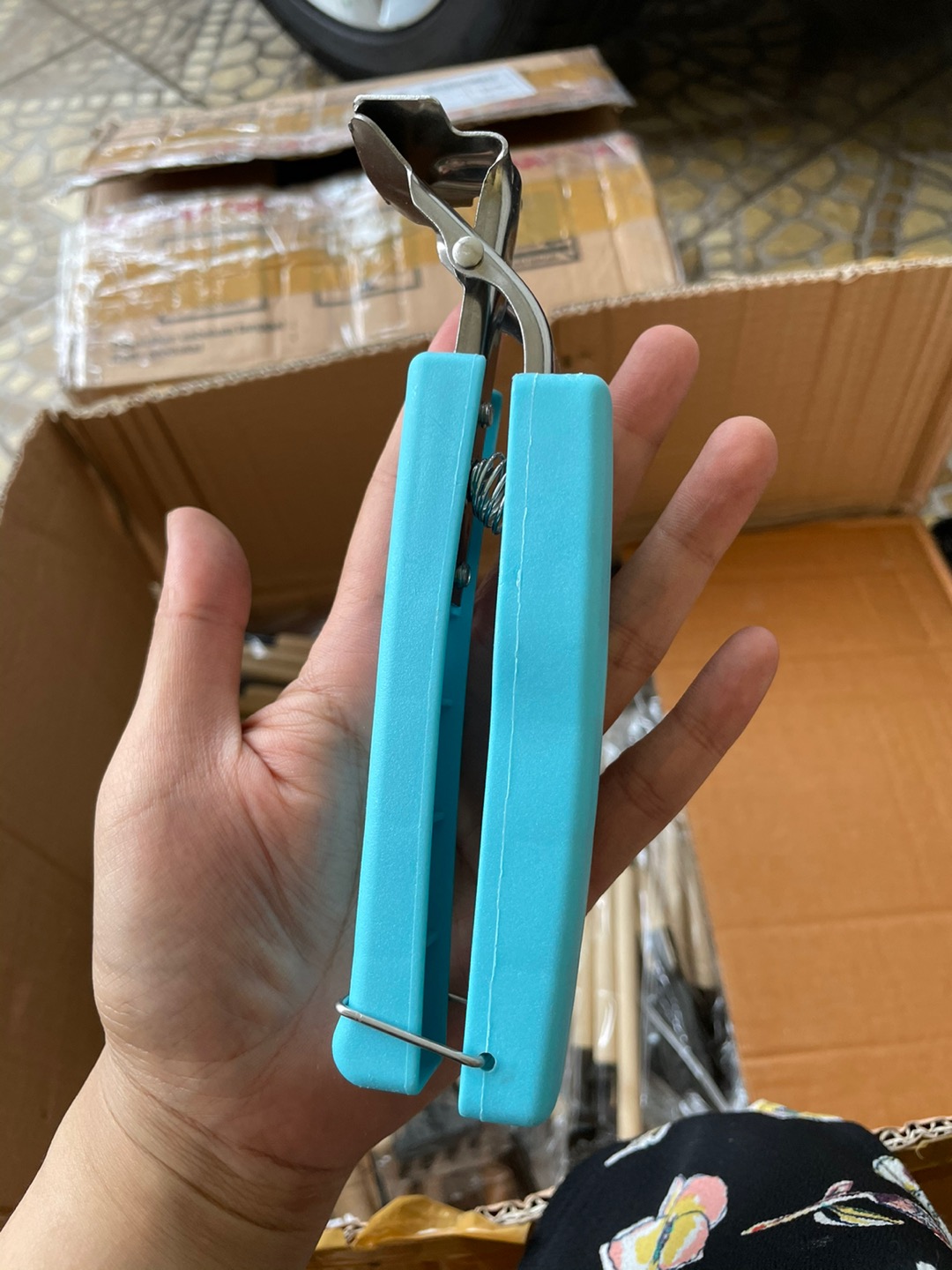 Penjepit Panci Anti Panas Capitan Mangkok Piring Anti Panas Alat Penjepit Mangkok Kukus Serbaguna