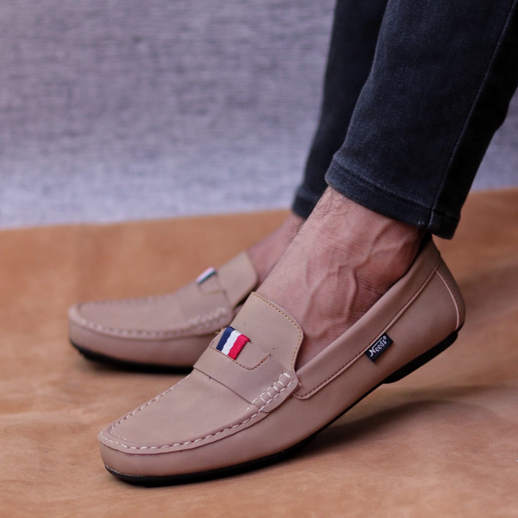 MOLK Sepatu Kasual Slip On Pria Kulit Sintetik Sepatu Slop Pria Anti Slip Simple Murah