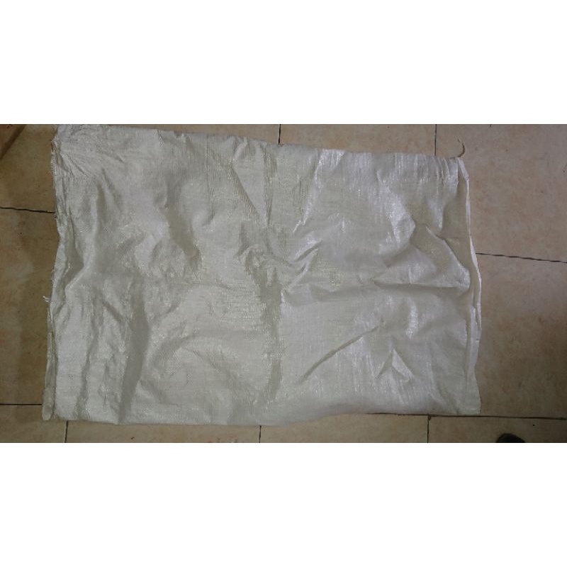 karung bekas pelet/pakan ikan