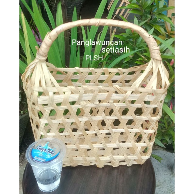 

Tas Besar / Tas Souvenir 25x10x20