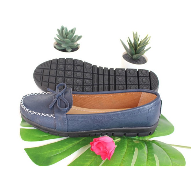 Sepatu Wanita Flat Shoes Gratica DR 57