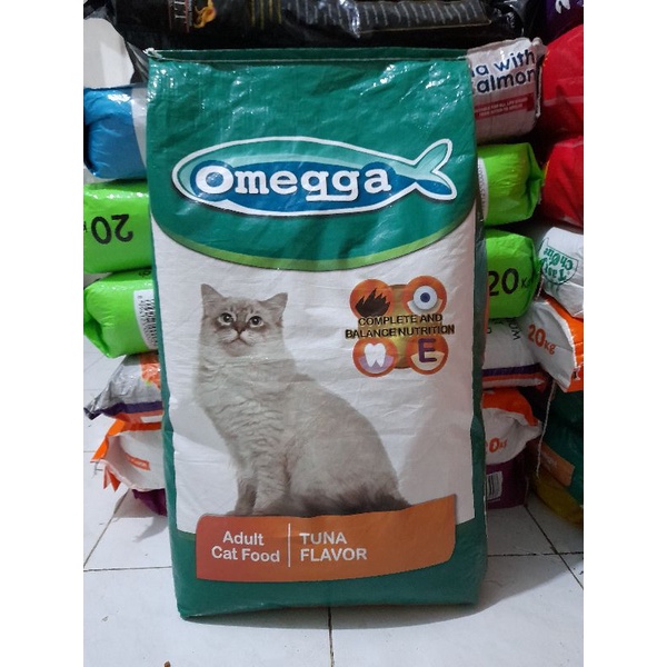 Grab/Gojek Makanan Kucing Omega Cat Tuna 20kg