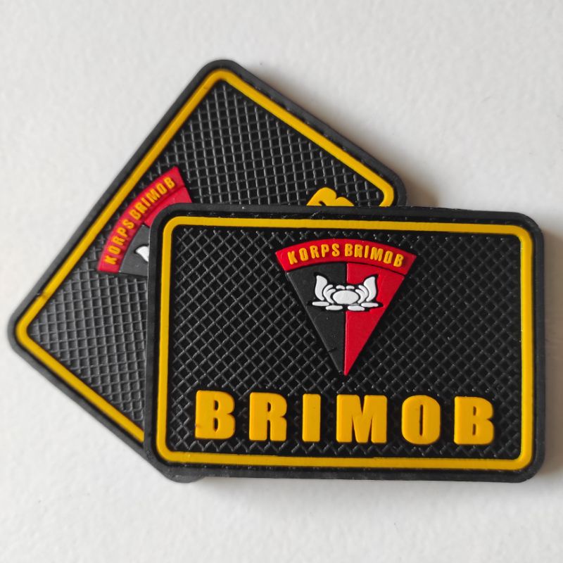 patch rubber logo korps brimob kotak lis kuning/rubber patch brimob/polisi/polri/karet