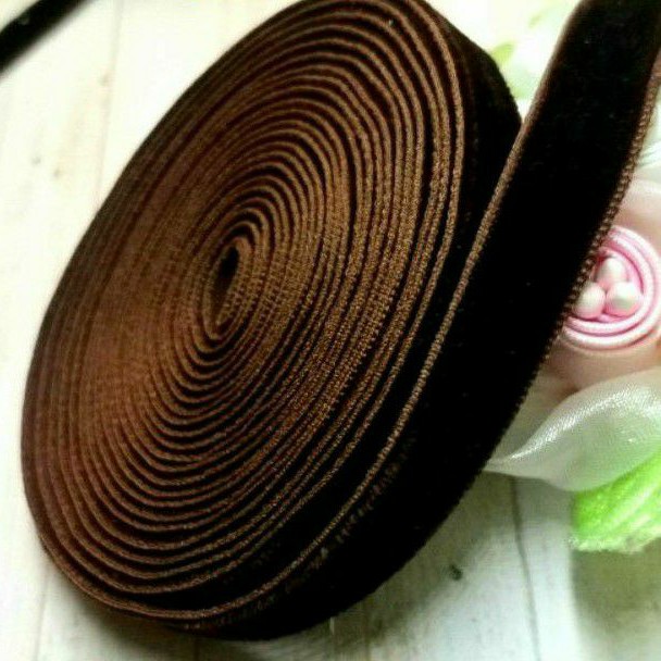 

PER METER,PITA BLUDRU WARNA COKLAT KOPI/TUA LEBAR 1CM