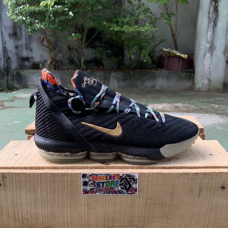 Sepatu Basket Nike Lebron 16 Second Bekas Size 45