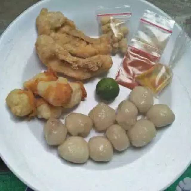

BOMBER BAKSO ACI TUYUL ISI 10biji