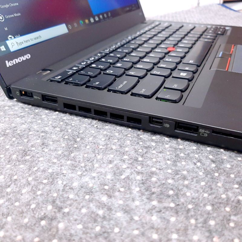 Laptop Core i7 Lenovo Thinkpad T450s Gen 5th SSD MURAH