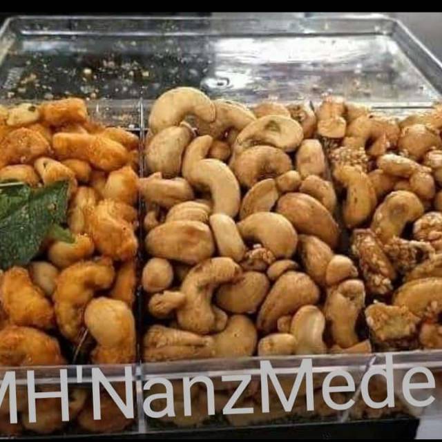 

MH'Nanz Kacang Mede 3rasa