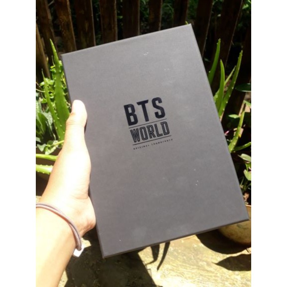 Album BTS WORLD