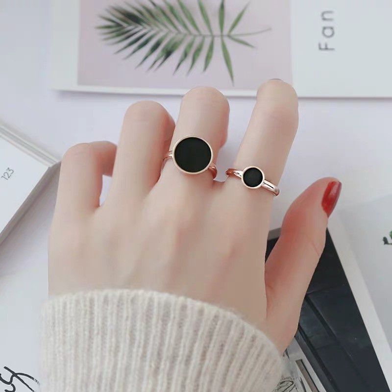 COD Cincin Titanium Premium Lapis Bentuk Bulat Bahan Warna Hitam Wanita Cincin