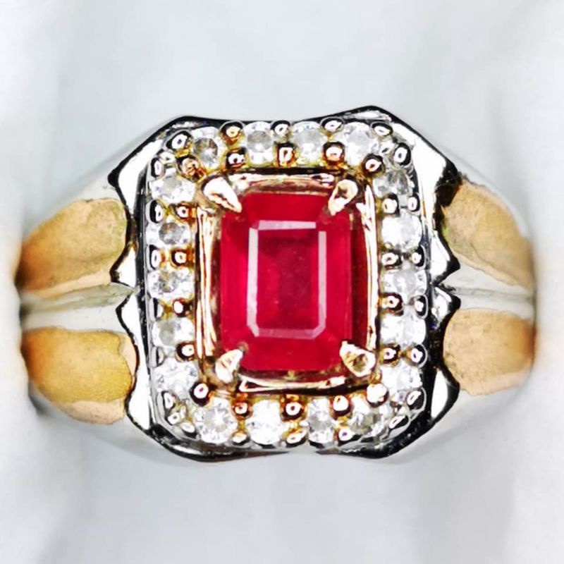 Batu Permata Natural Red Ruby Pigeon Blood