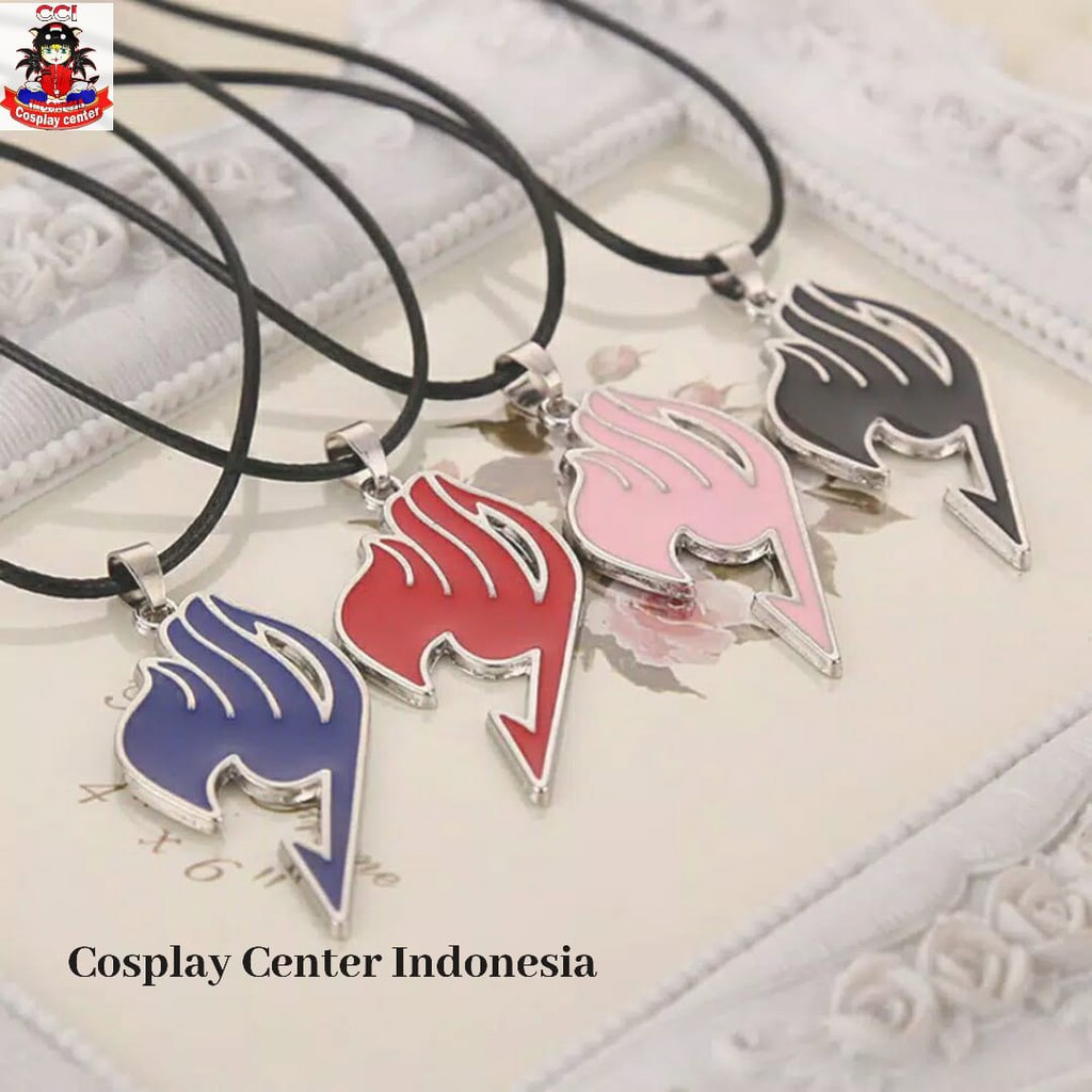 [Bisa COD] Kalung Fairy Tail Pria/Wanita Liontin Alloy Bentuk Logo Guild Fairy Tail Anime Warna Merah, Silver, Biru, Hitam, dan Pink