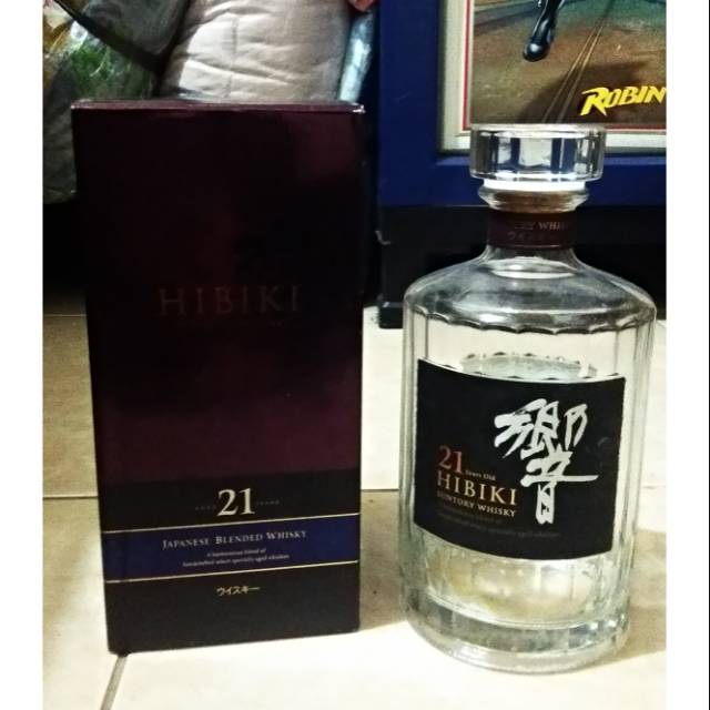 Jual Botol Bekas Hibiki 21 Y.O - Japanese Blended Whisky.