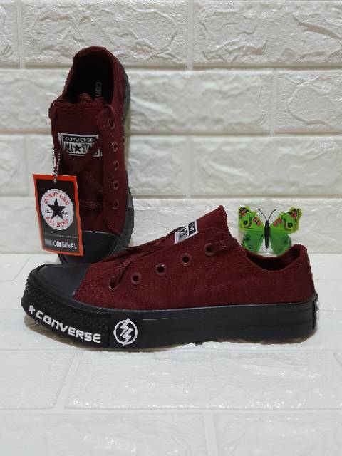 SEPATU CONVERSE UNDEFEATED motiv new MADE IN VIETNAM