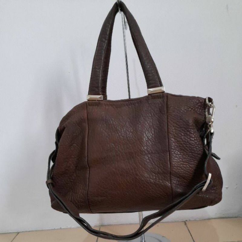 Finn esker kulit gajah