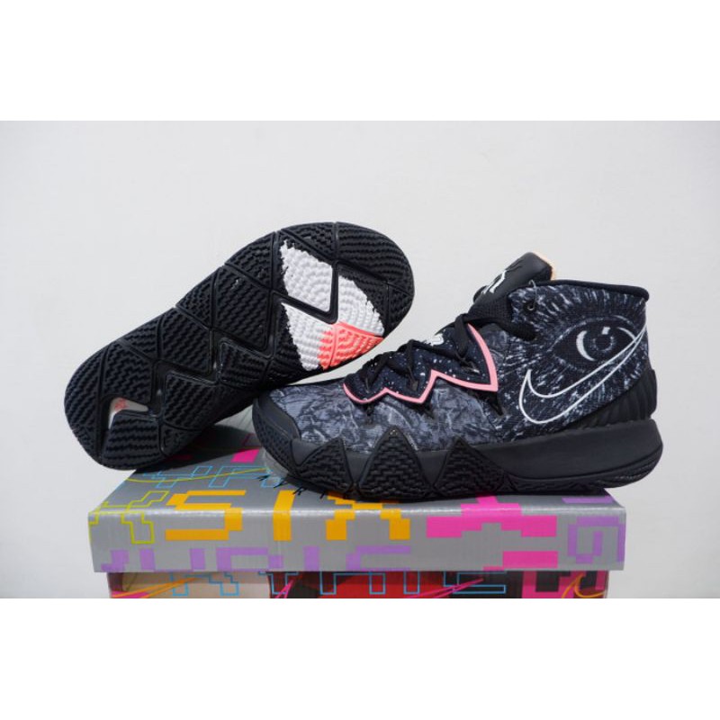 SEPATU BASKET KYRIE 5 HYBIRD S2 BLACK OTOMIC
