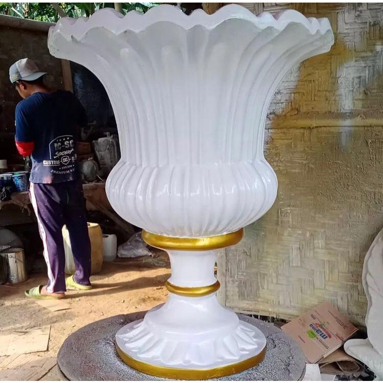 POT BUNGA PELAMINAN DEKORASI FIBER BLEWAH BOKOR