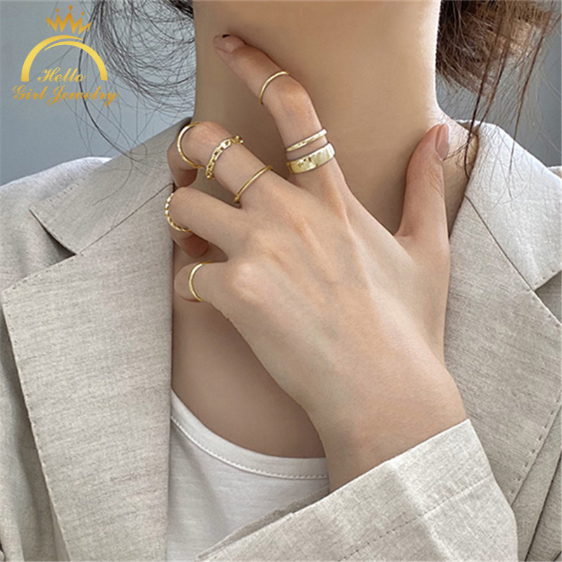 7pcs / Set Cincin Warna Emas Silver Gaya Retro Hip-Hop Untuk Wanita