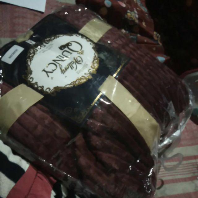 Nn Selimut Vallery Quincy Embossed Size 160 X 200