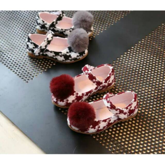 Sepatu Anak Pom Pom Import Bulu - Import Flat Shoes Pompom Kids Murah - Sepatu Flat Pesta - Ball Fur