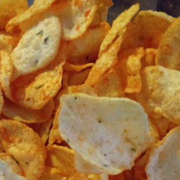 

Keripik Kucai/Opak Kucai Gurih Nikmat