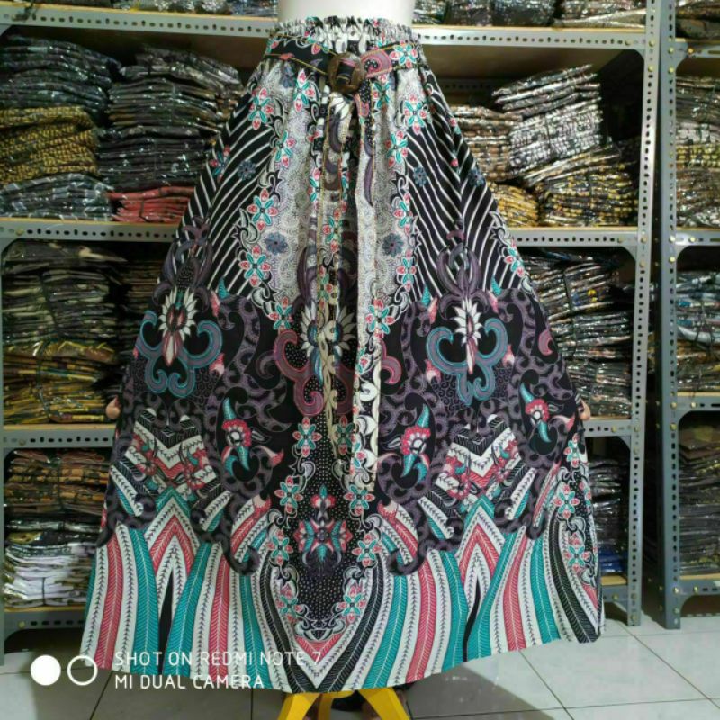 Rok Batik Payung Wanita Terlaris