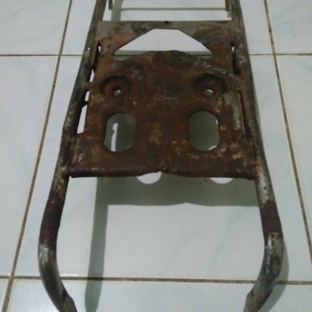 Behel atau papan jok jialing kancil