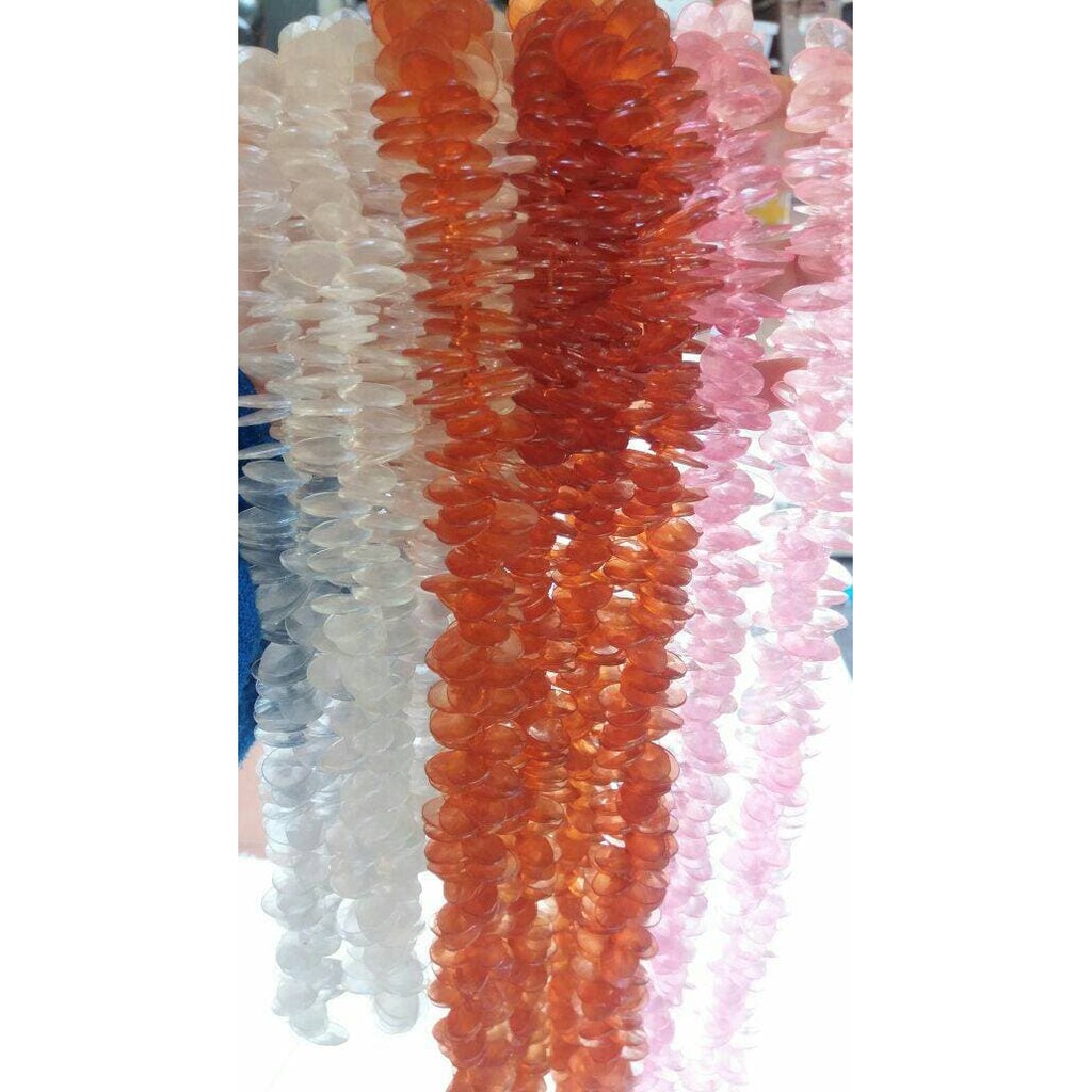 

Unik Manik manik / Monte Akrilik Oval Gantung ( 1 renteng ) ( DAS )