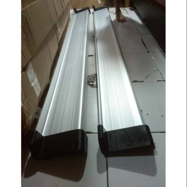 FOOT step pijakan kaki samping mobil KIJANG GRANd super rover jantam