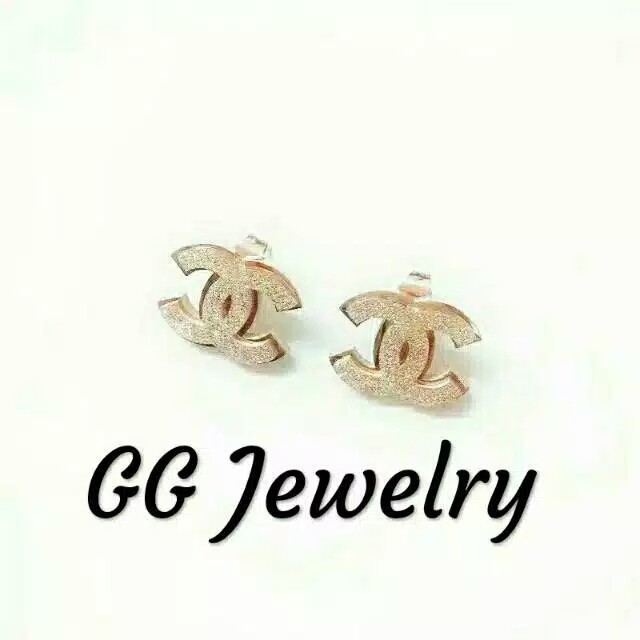 GG Anting CHANN*EL Titanium Lapis Emas 18k # AT-121