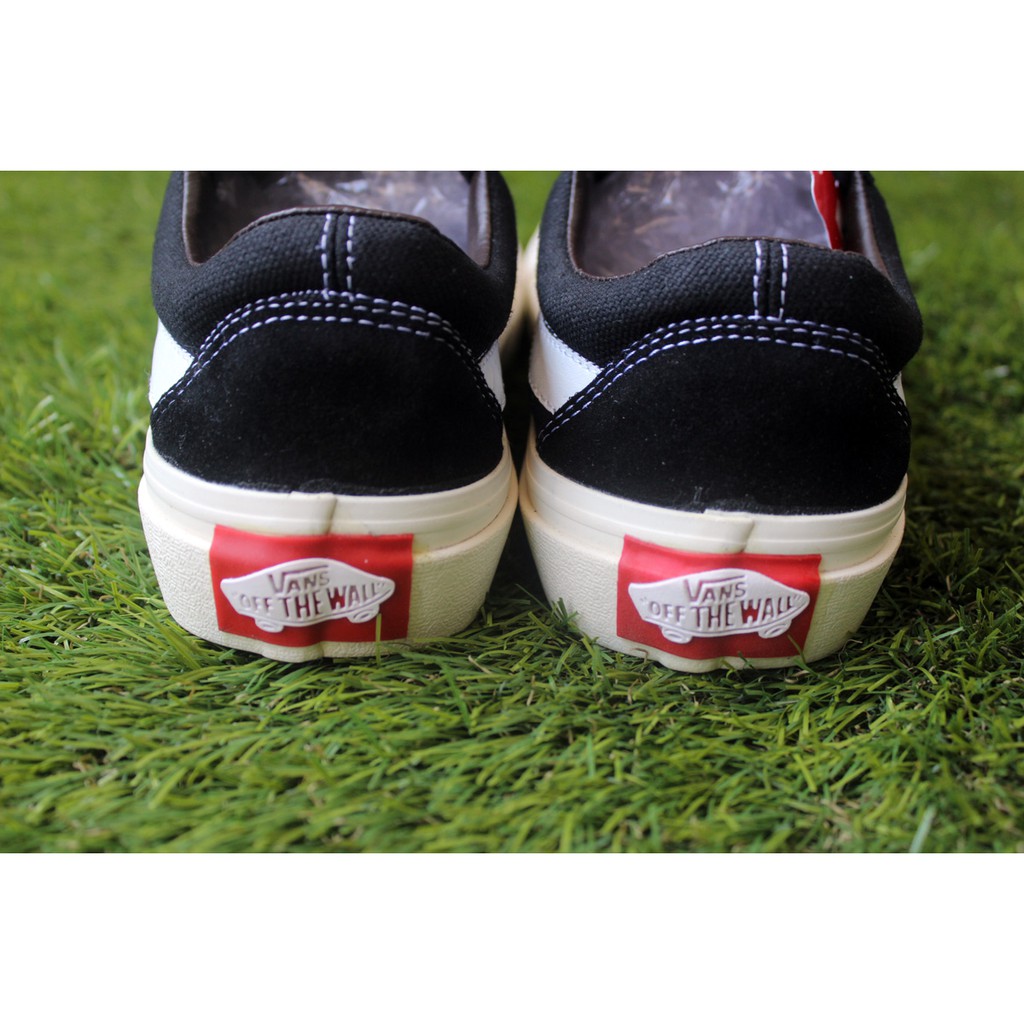 SEPATU VANS OLDSKOOL HALFMOON HITAM PUTIH BLACK WHITE PRIA