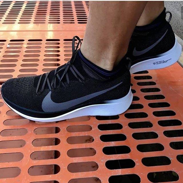 Nike Zoom Fly Flyknit "Black Grey"