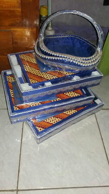 Keranjang Hantaran / Seserahan Pernikahan Warna Biru + Free 3 Pcs Plastik Parcel
