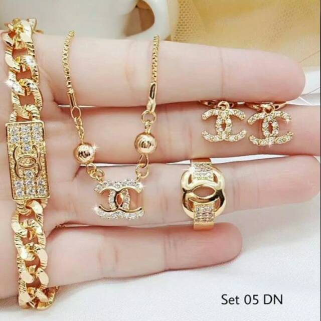 Set Perhiasan Xuping Casual 1