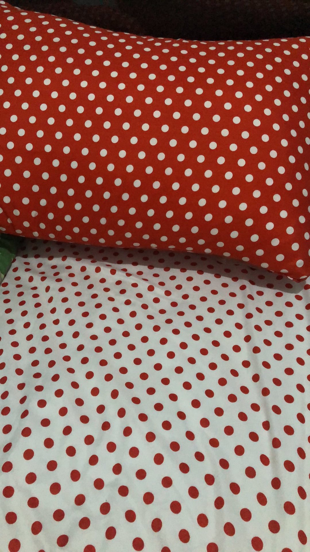 Sprei Nyenyak Loops - 200x200 / 180x200 / 160x200 / 120x200