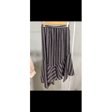 Unq stripe assymestris skirt