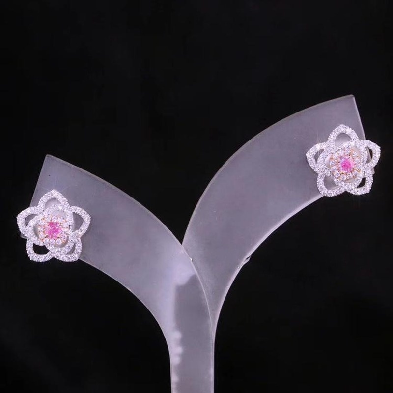 Anting Tusuk Desain Bunga Hias Kristal / Berlian Warna Pink Gaya Mewah Untuk Wanita