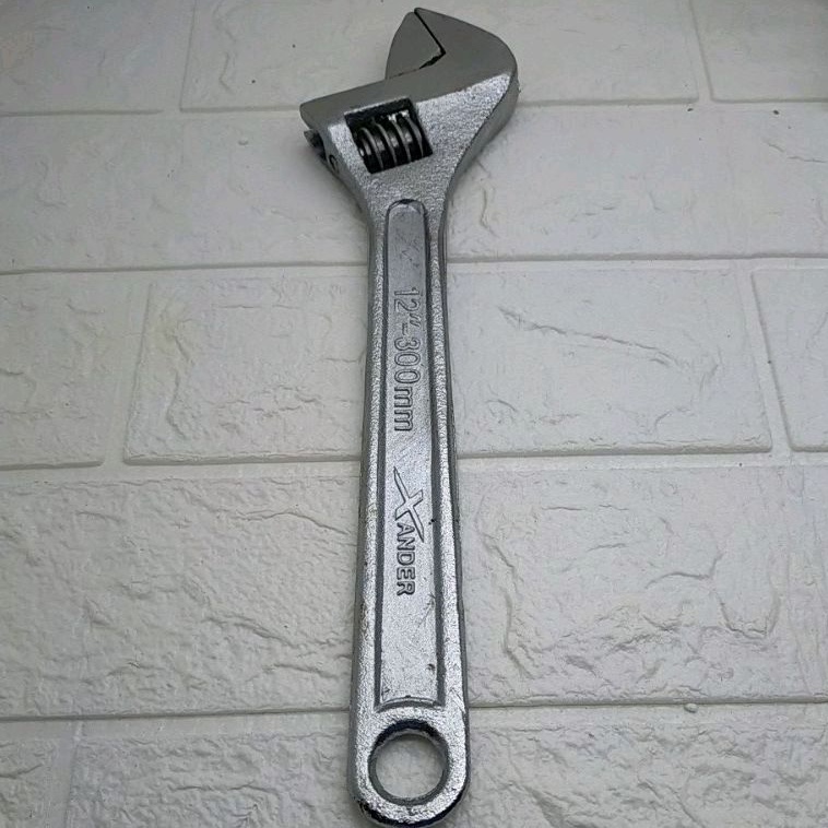 Kunci Inggris 12 inch