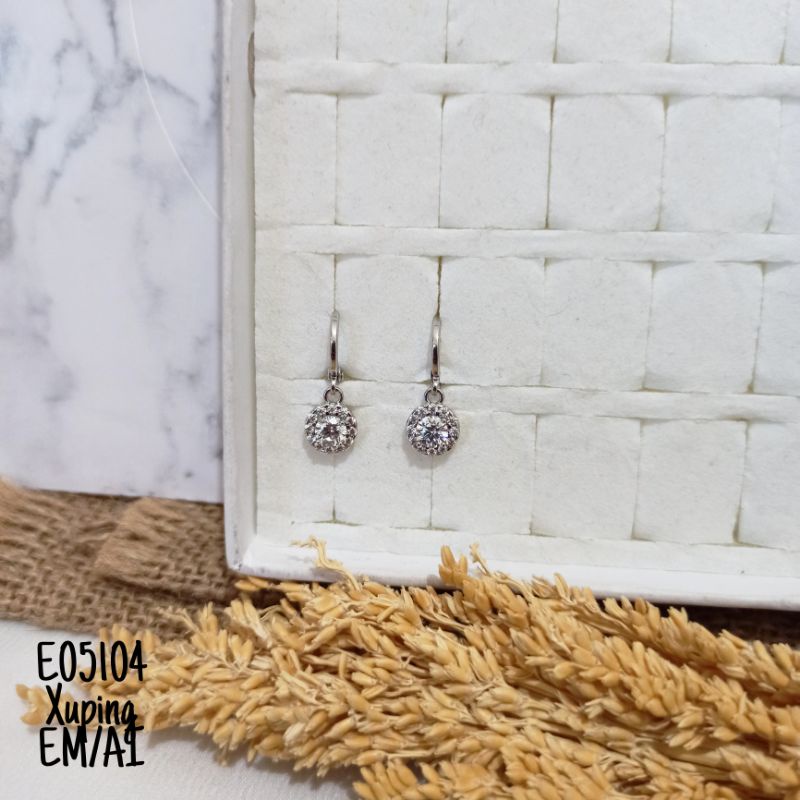 Anting Xuping Zircon Bulat Silver E05104