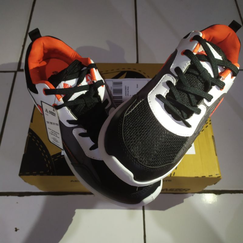 AERO STREET X AURA SIZE 43