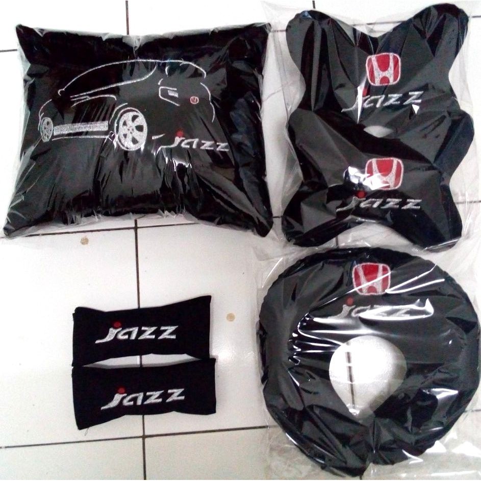 Bantal Honda Jazz GD3 bantal aksesoris interior mobil sandaran kepala sandaran punggung 4 in 1