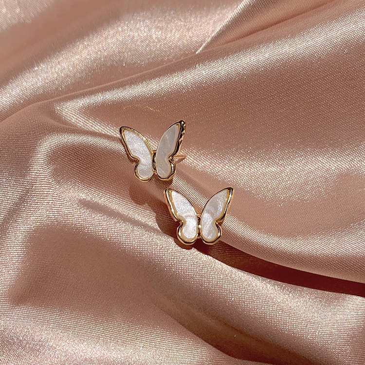 YEEZII Fashion Elegant Butterfly Stud Earrings Gold Earring Sweet Girls Drop Earings for Women Accessories Jewelry Gift