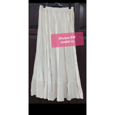 rok suede brokenwhite READY | rok london girl