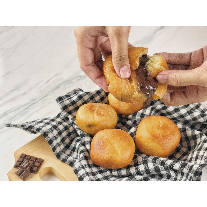 

roti coklat / donat coklat /donat frozen