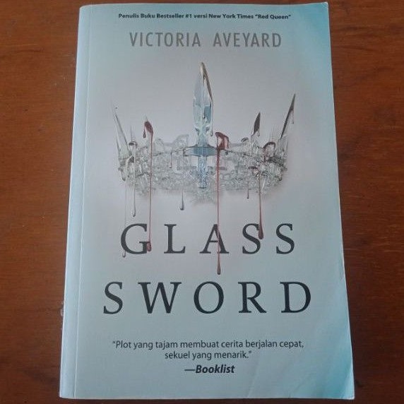 Novel Glass Sword
