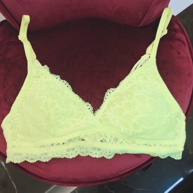 BRA BRALETTE (K-D21) PAKAIAN DALAM WANITA TANPA TULANG DAN BUSA NORMAL