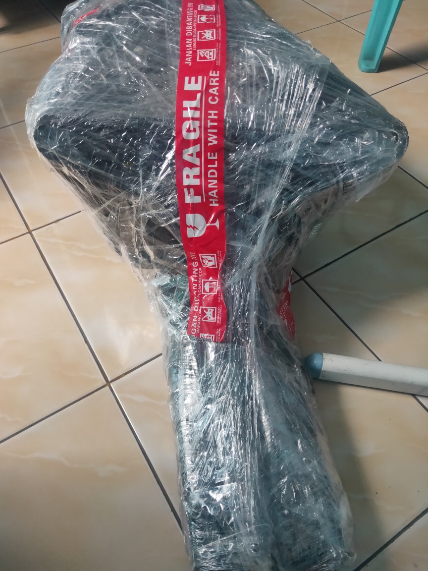 Gantungan Baju / Hanger Remaja 14 In (12 Pcs)