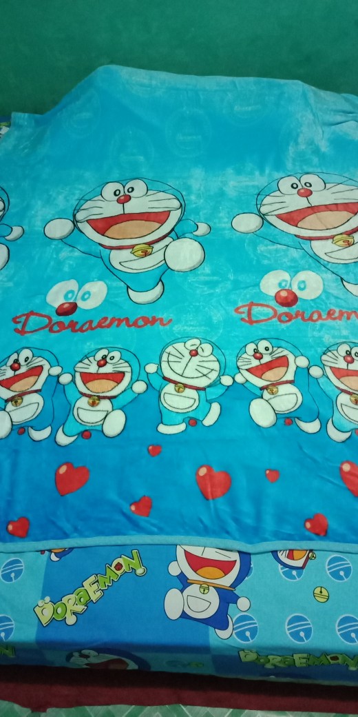 Selimut Lady Rose - Doraemon Smile